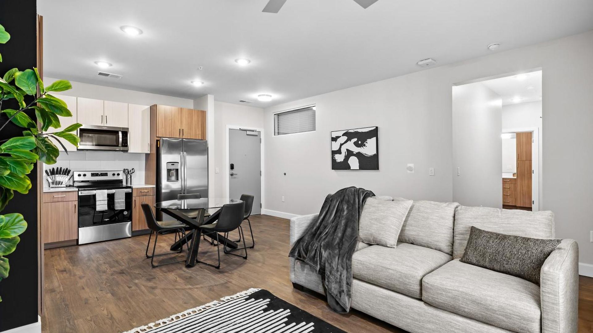 Midnight Manor Penthouse The Gulch
