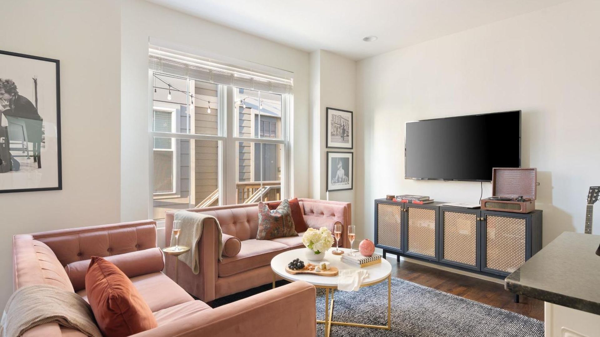 Hart 16 By Avantstay Gorgeous Town House W Modern Amenities In *