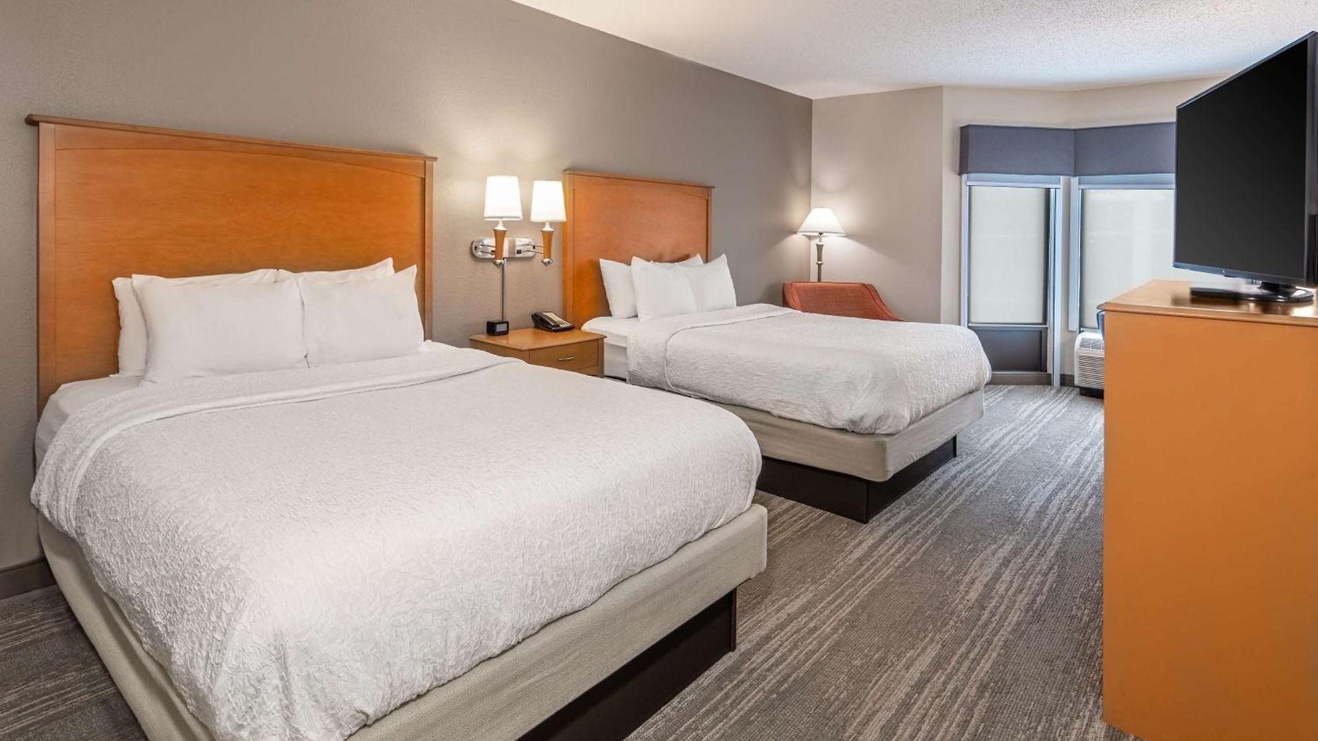 Hotel Hampton & Nashville-vanderbilt-elliston Place 3*