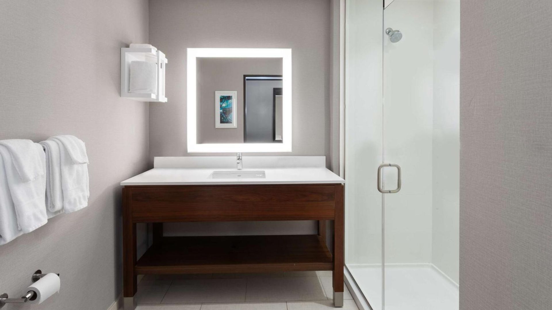 Hotel Hampton By Hilton Airport Century Place