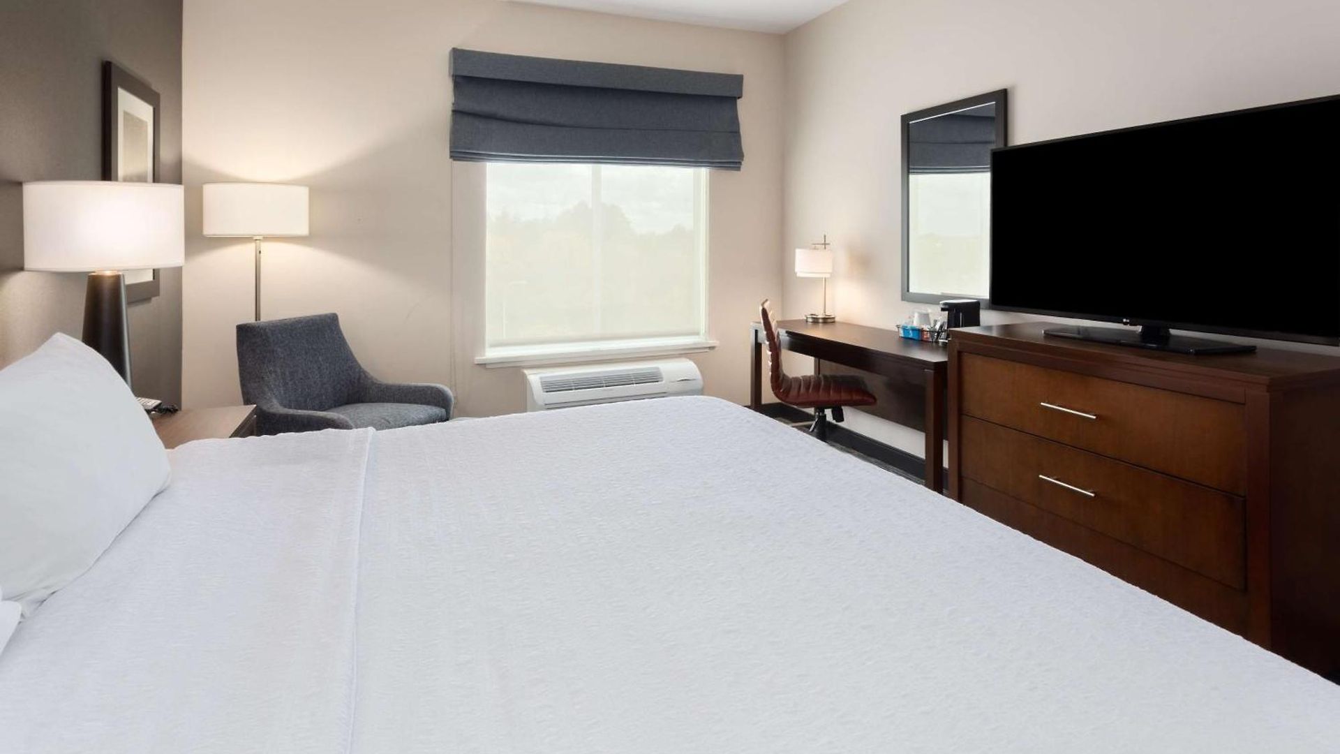Hampton By Hilton Airport Century Place 3*