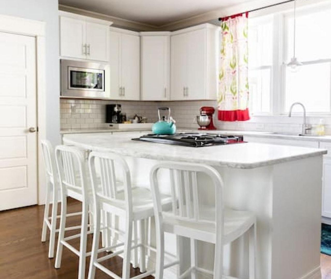 Cheerful House Near Coffee Food & Fenced-in Yard Holiday home *