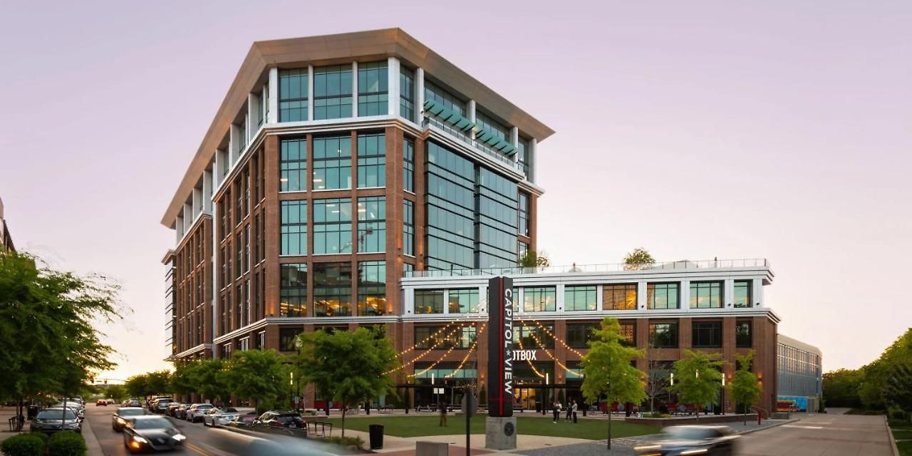 Apartment Stunning River View Walk To Downtown Rooftop Patio *