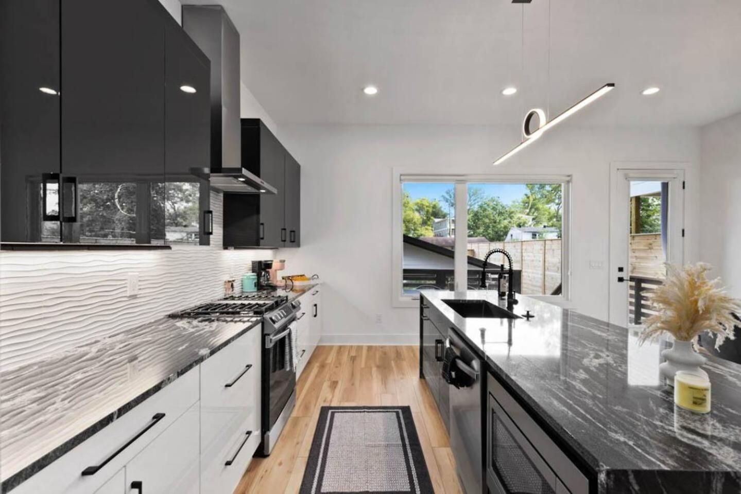 Luxurious 4bd Sleeps 12 Minutes To Downtown With Parking * Nashville