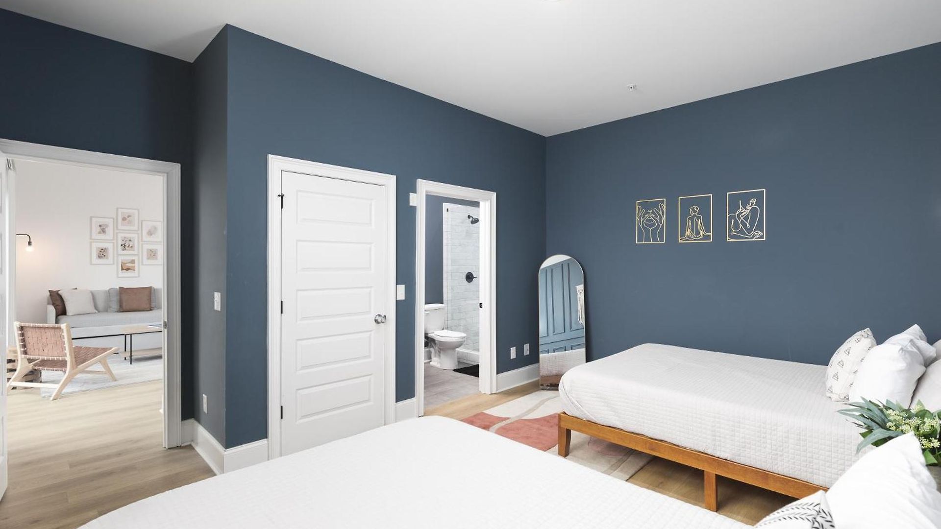 Stunning Spacious Near Restaurants & Coffee *