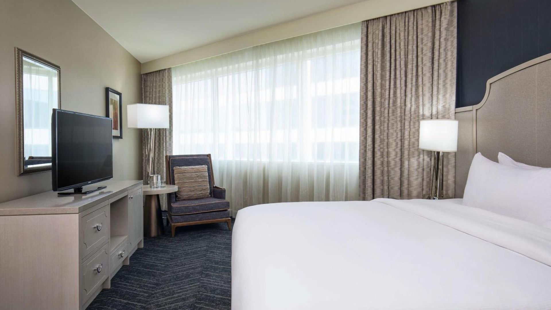 Hotel Doubletree By Hilton Downtown