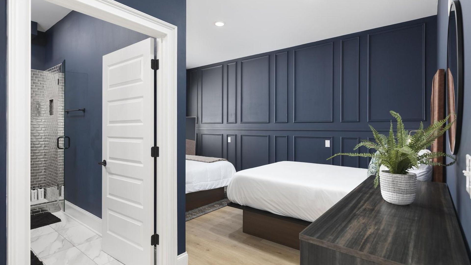 Tranquil Haven Close To Broadway With Free Parking Apartment Nashville