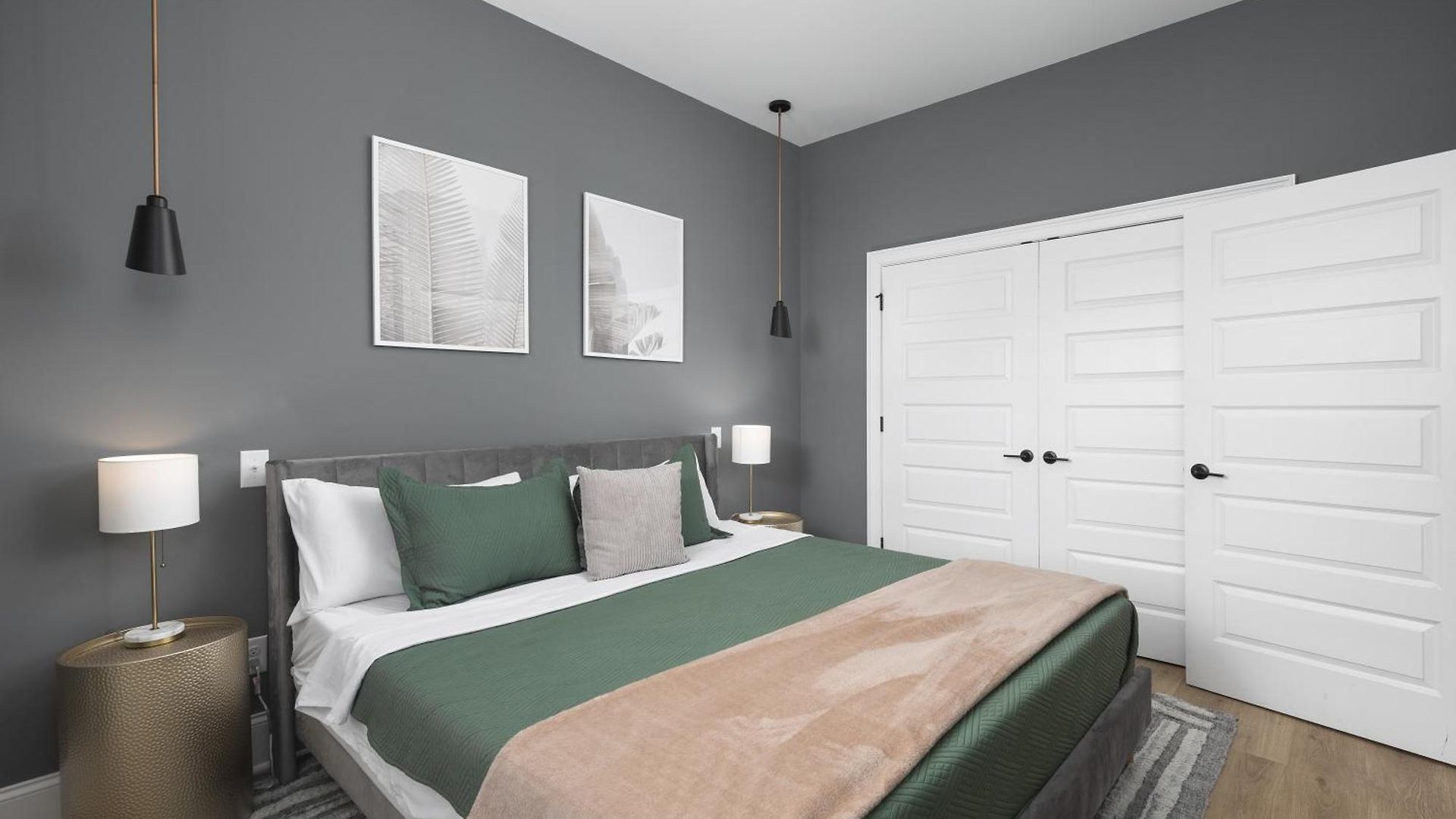 Modern Spacious With Parking By Downtown Broadway Apartment Nashville