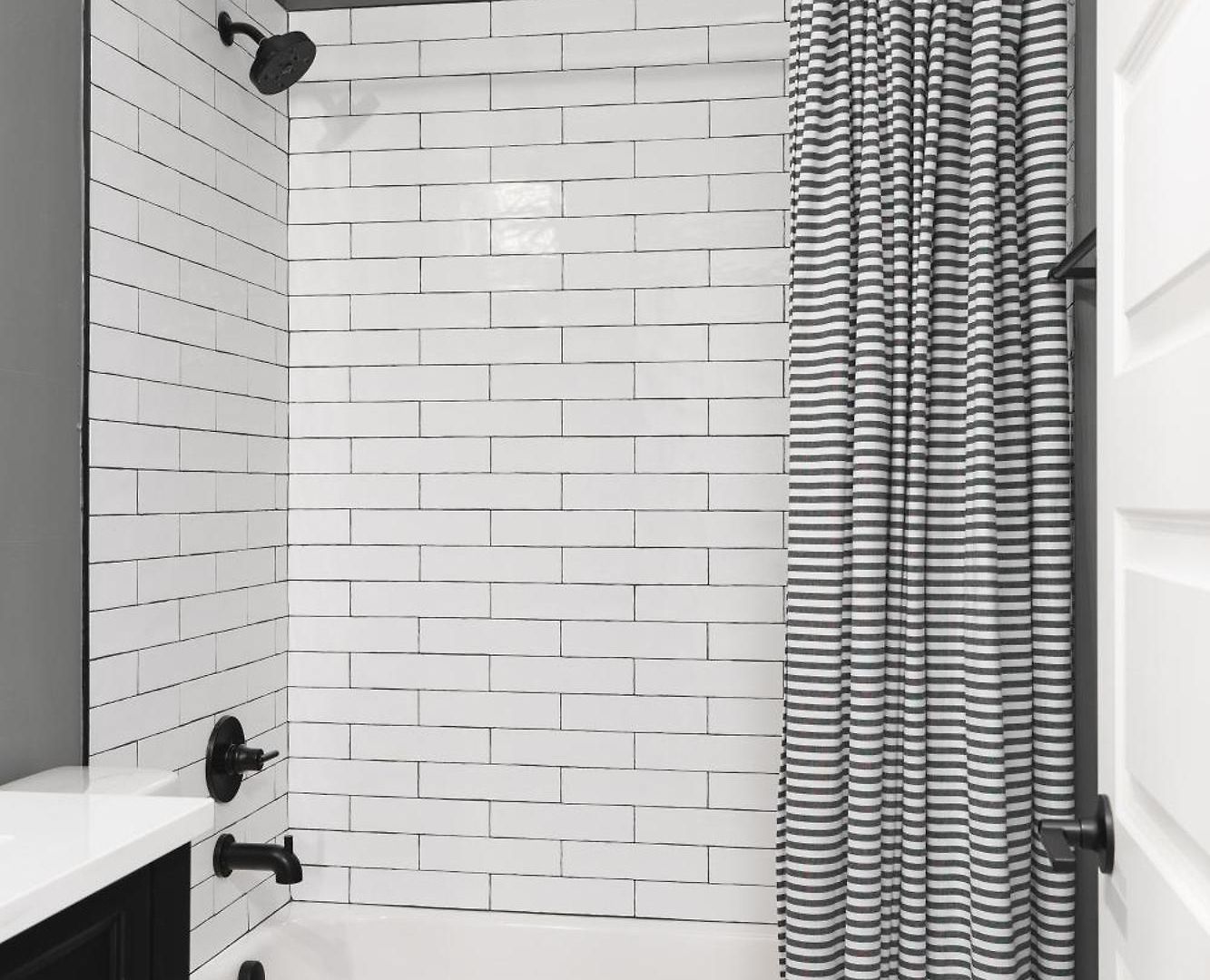 Modern Spacious With Parking By Downtown Broadway * Nashville