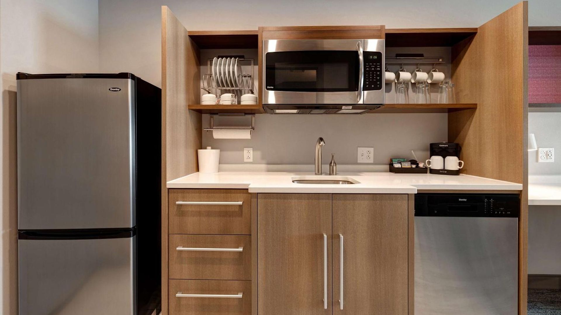 Home2 By Hilton Downtown-metrocenter 3*