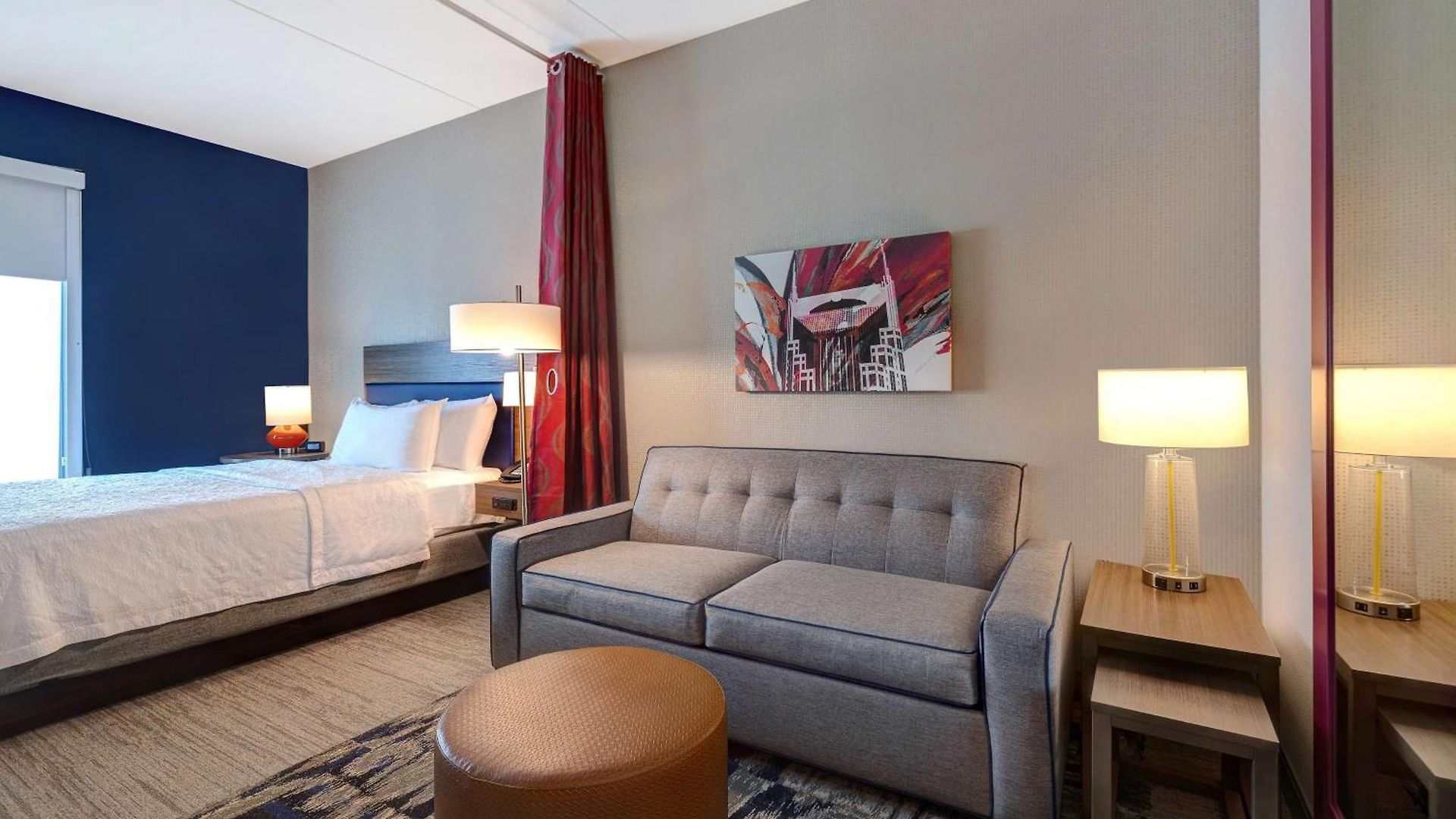 Hotel Home2 By Hilton Downtown-metrocenter 3*