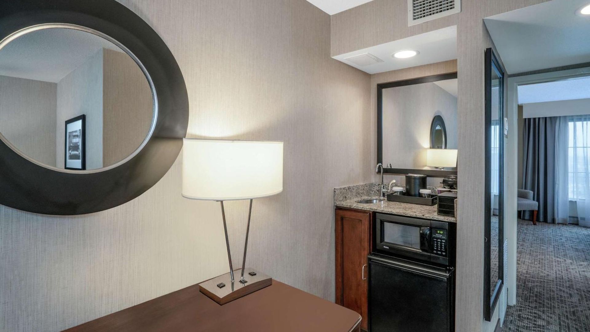 Embassy - At Vanderbilt Hotel 3*