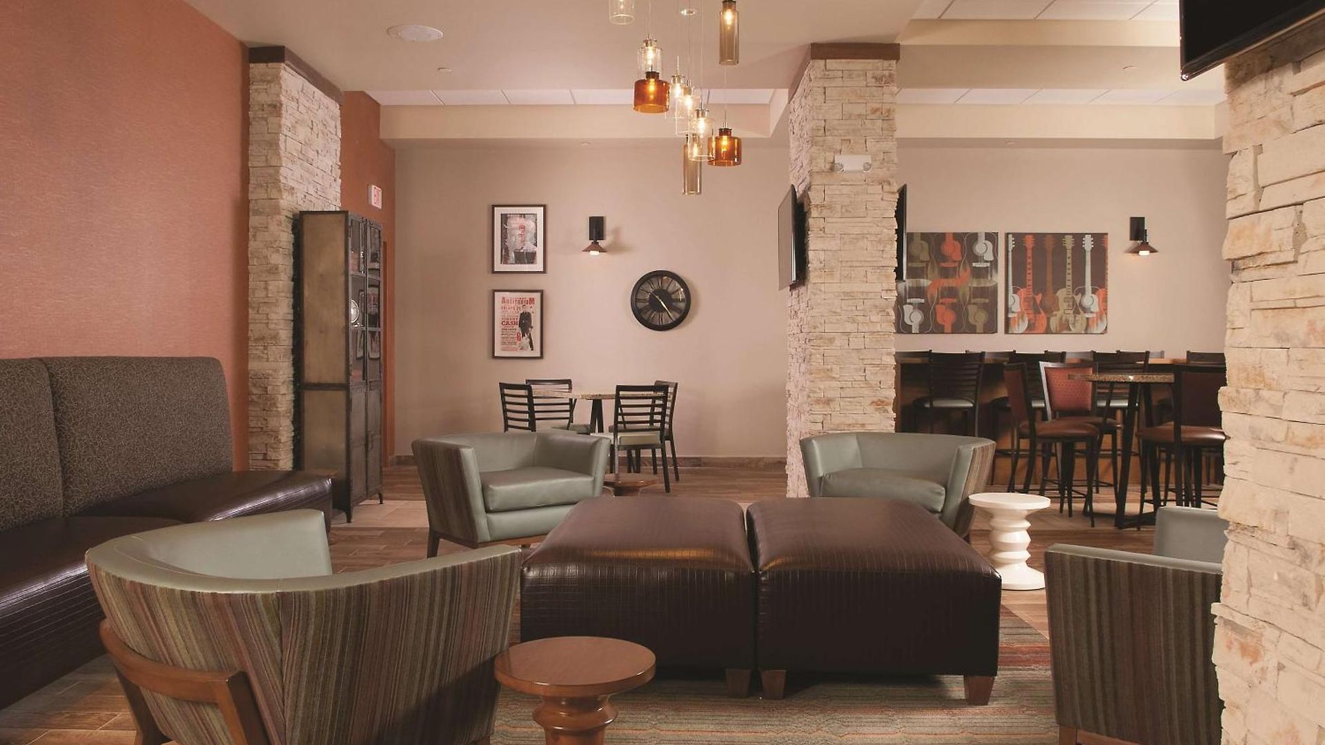 Hotel Embassy By Hilton Airport Nashville