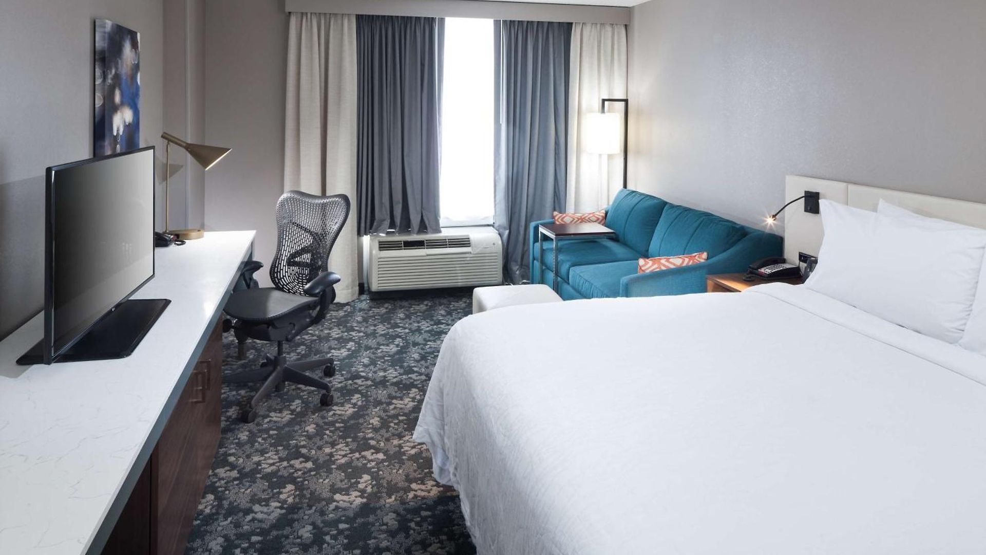 Hotel Hilton Garden Vanderbilt 3*