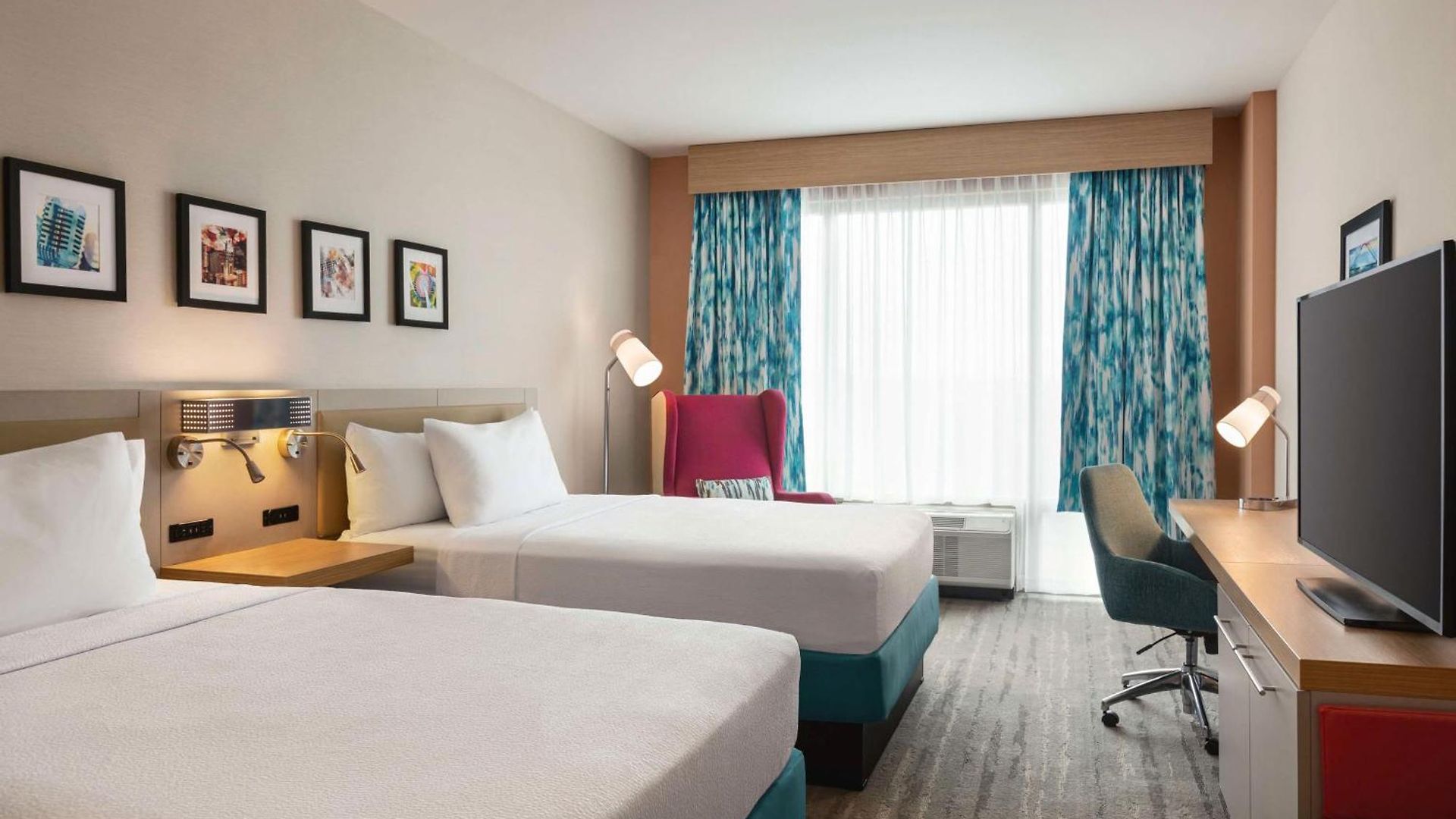 Hilton Garden West End Avenue 3*