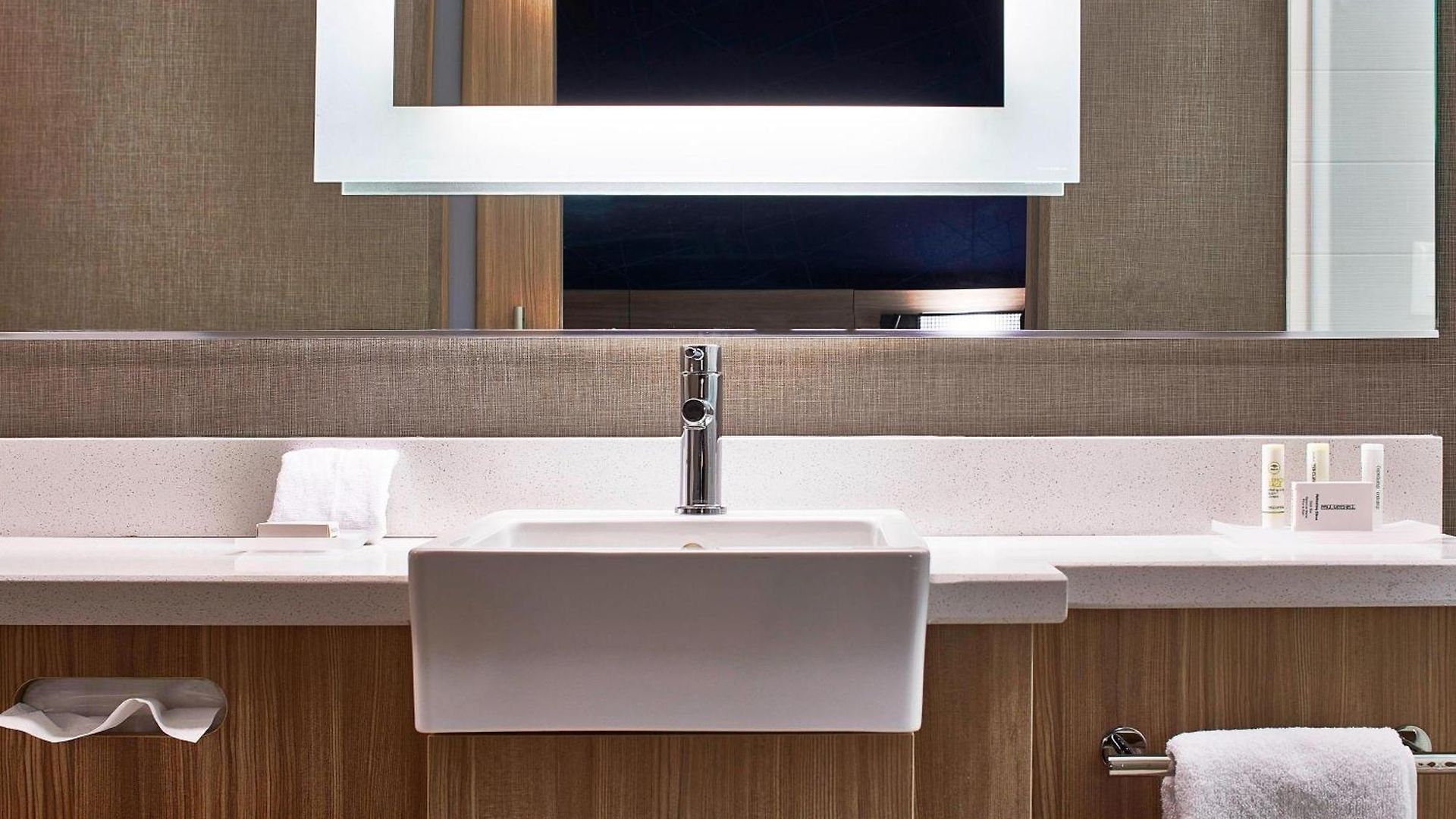 Hotel Springhill By Marriott Downtown/convention Center 3*