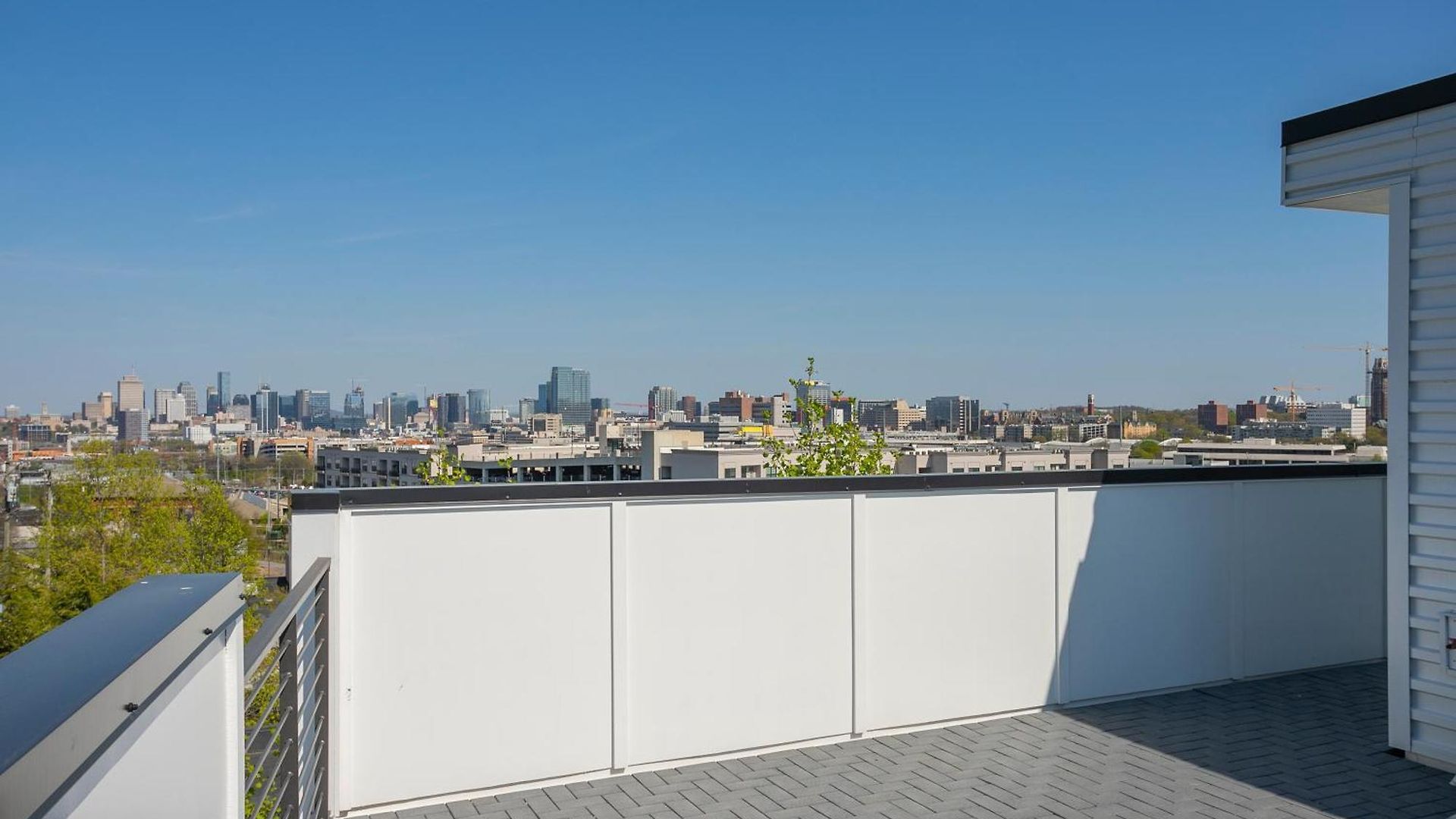 Luxury Townhome Skyline Views Mins To Dt Holiday home Nashville
