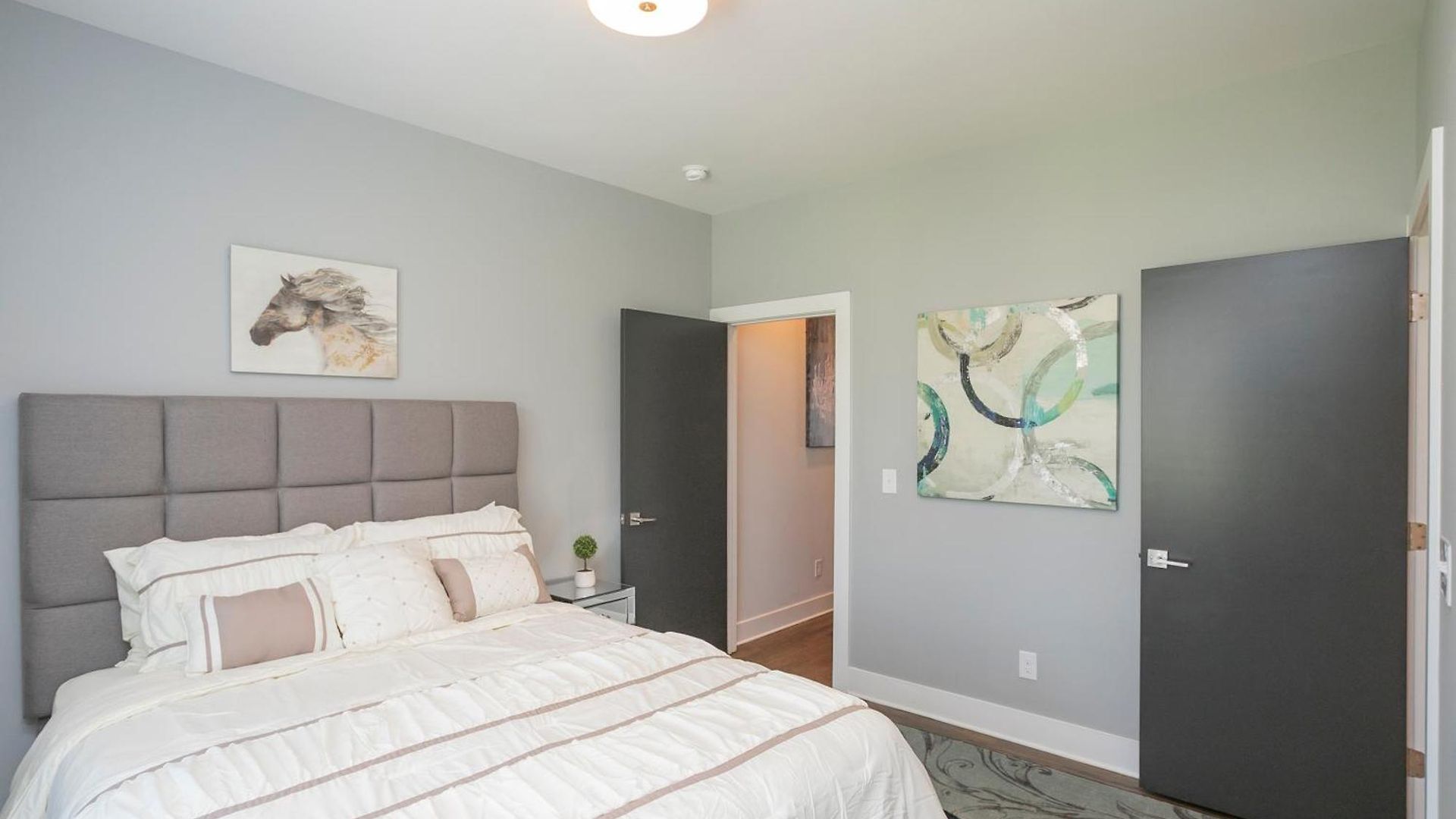 Luxury Townhome Skyline Views Mins To Dt * Nashville
