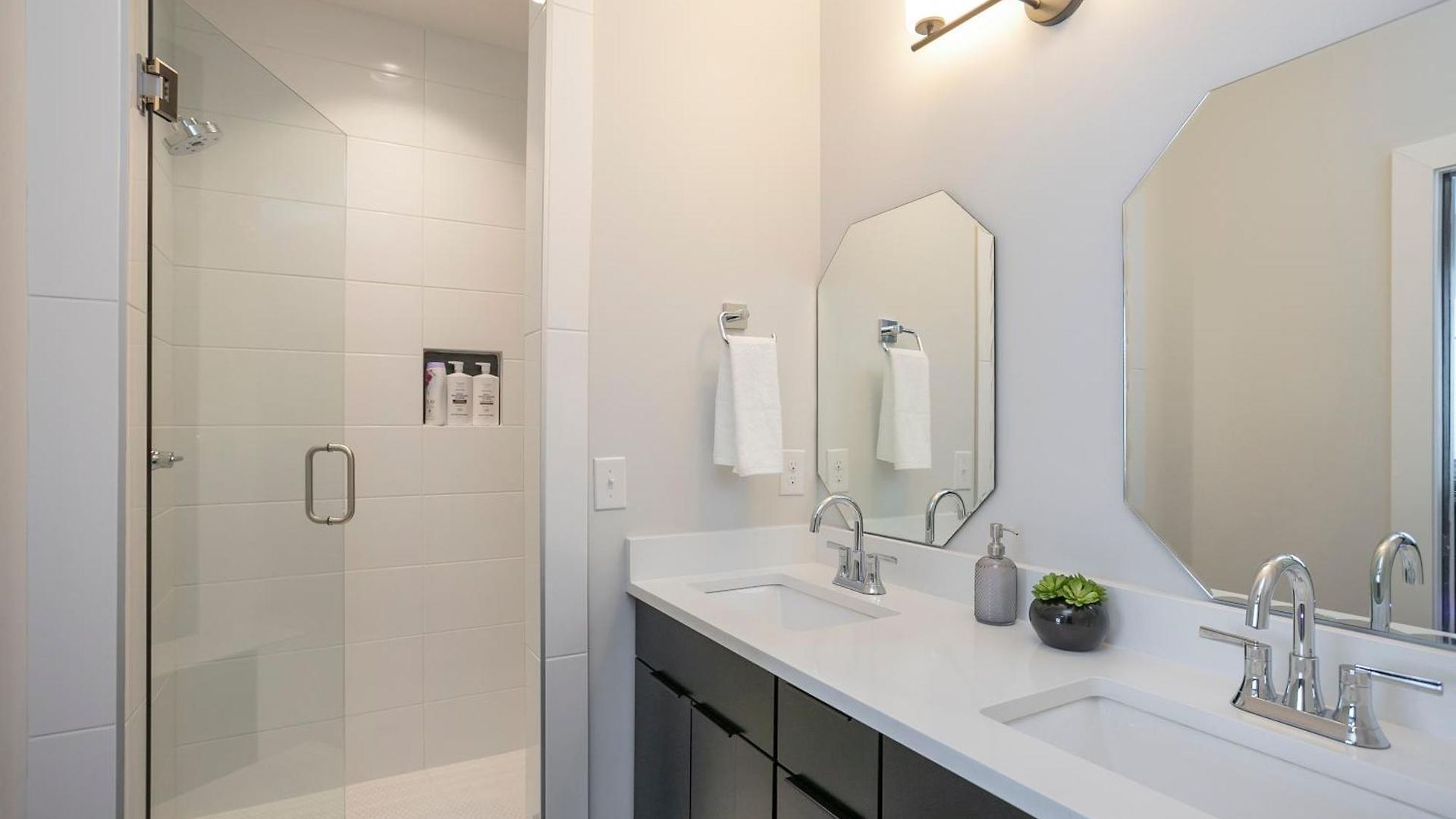 Holiday home Luxury Townhome Skyline Views Mins To Dt *