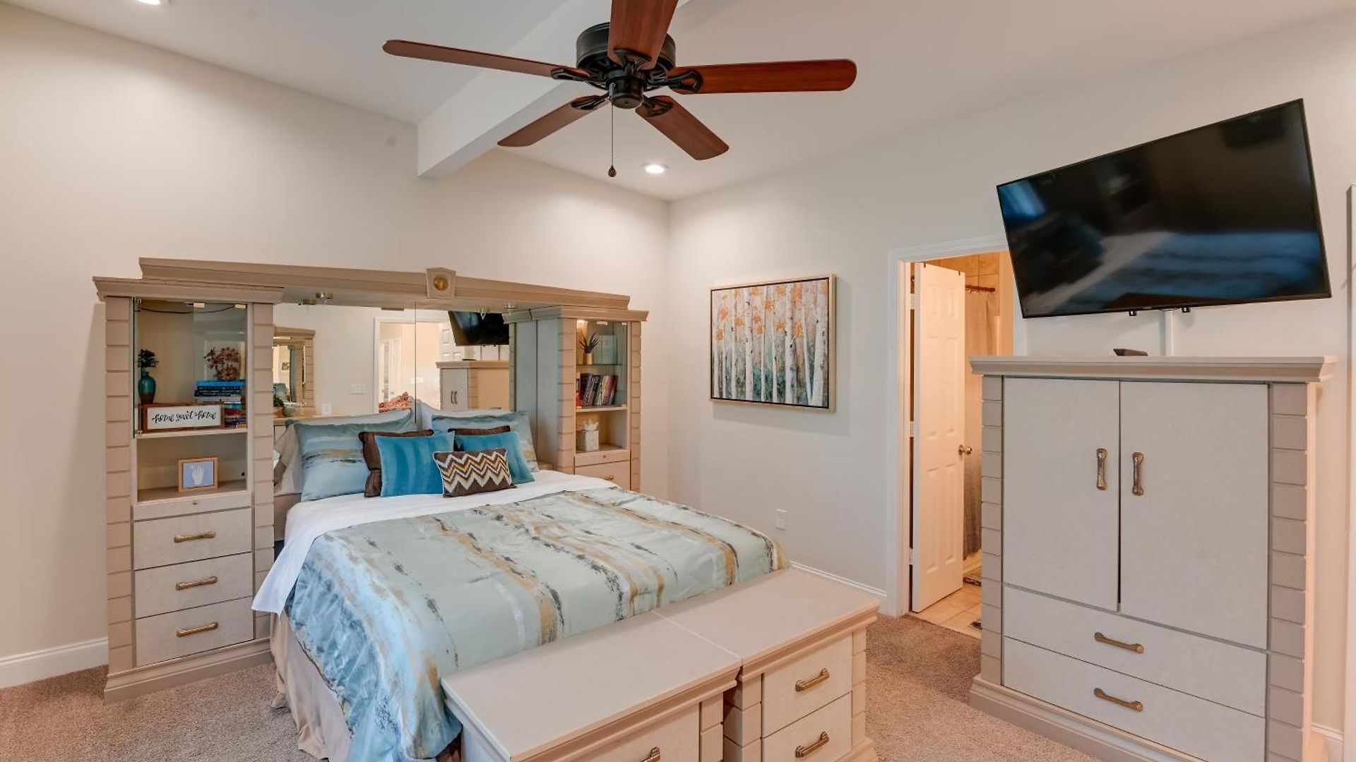 Holiday home W/ Seasonal Pool < 5 Mi To Dtwn!