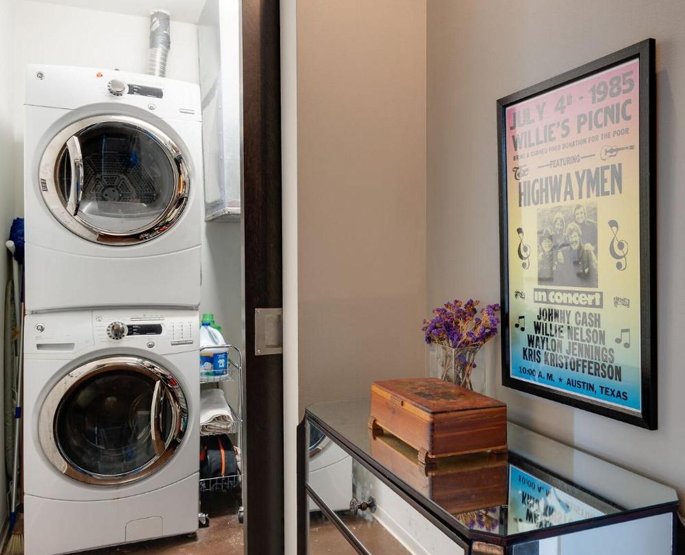 Smart, Stylish Music - Concierge, Restaurants, Gym, Rooftop Patio, Parking Holiday home Nashville