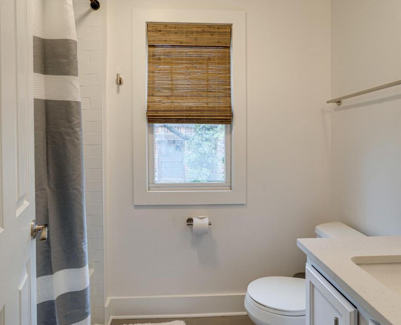 Holiday home Skyline Views From Shelby With Wifi, Fully Furnished, Pet Friendly & In Unit Laundry *