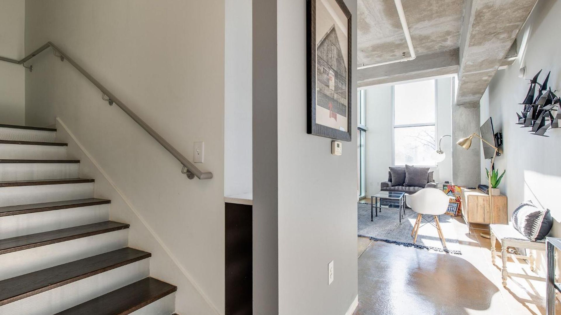 Holiday home Artsy Chic 1br 30day Min With Wifi Ac Parking Tv Furnished Rooftop Nashville