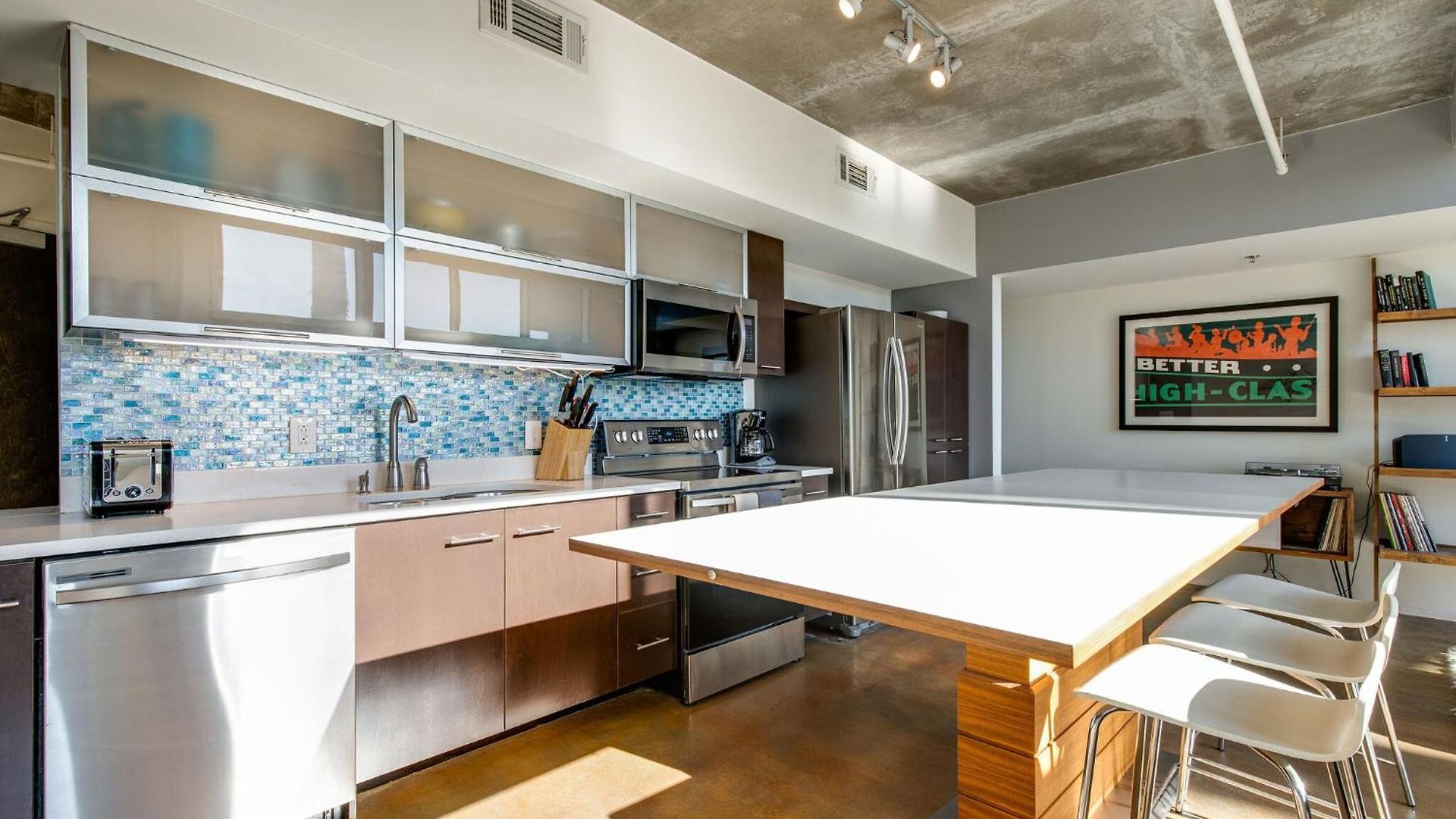 Artsy Chic 1br 30day Min With Wifi Ac Parking Tv Furnished Rooftop Nashville