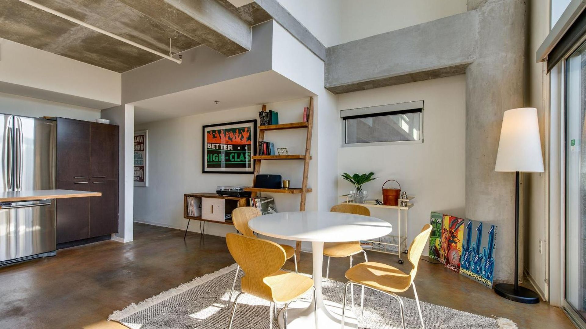 Holiday home Artsy Chic 1br 30day Min With Wifi Ac Parking Tv Furnished Rooftop Nashville