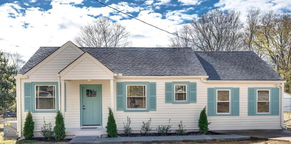 Taylor Swift Eras Inspired Home-10 Min To Broadway Holiday home Nashville