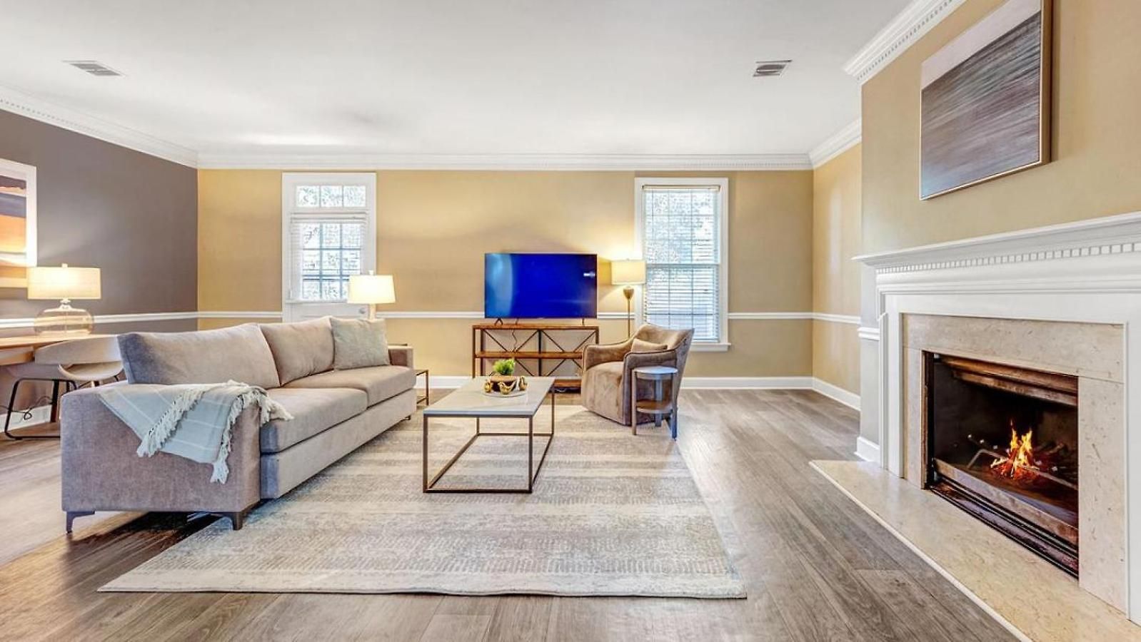Landing Modern With Amazing Amenities * Nashville