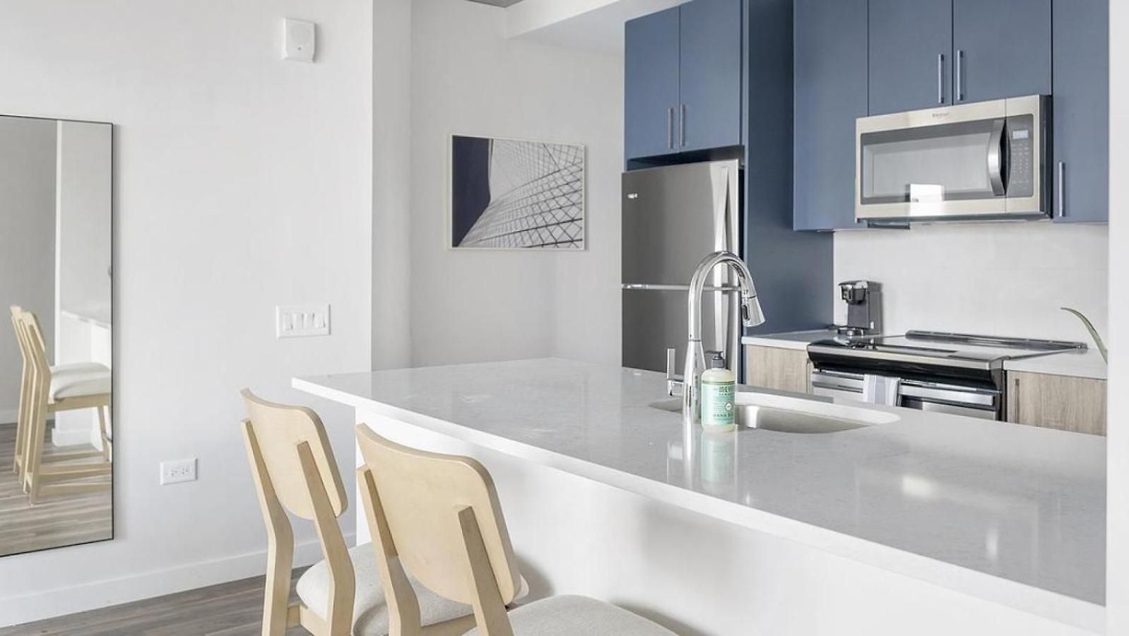 Apartment Landing - Modern With Amazing Amenities