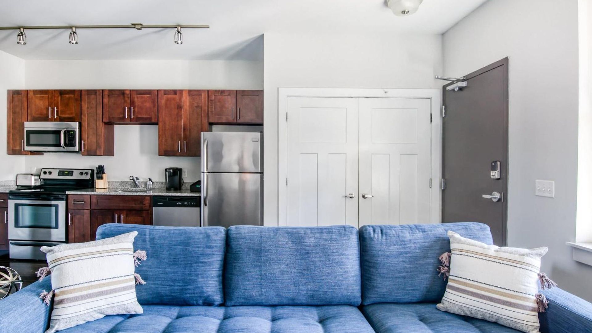 Apartment Cozysuites Music Row Refined 1br In Nashville! 42 Nashville