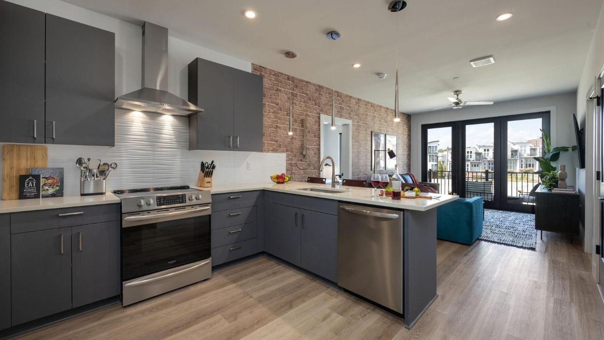 Halcyon - Odyssey - Heart Of Midtown Holiday home *
