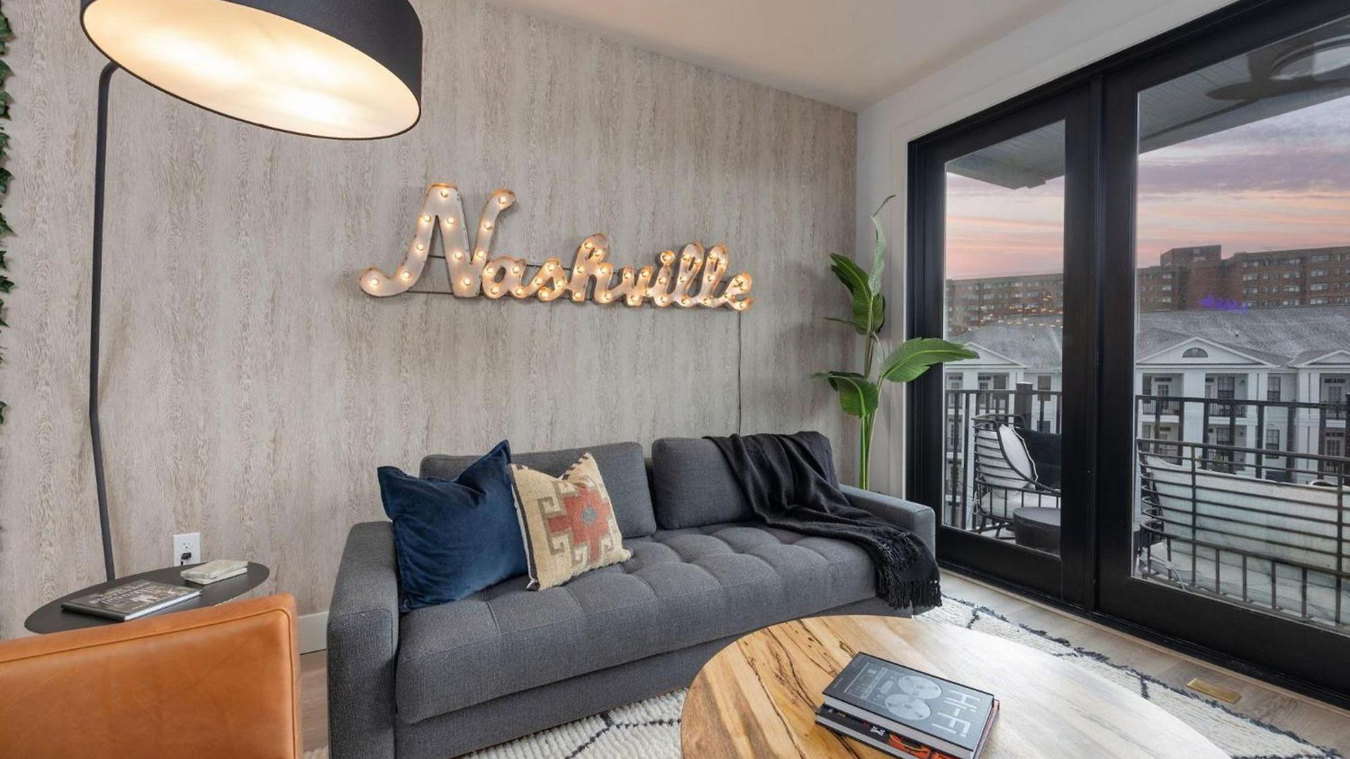 Paramount - Odyssey - Heart Of Midtown * Nashville