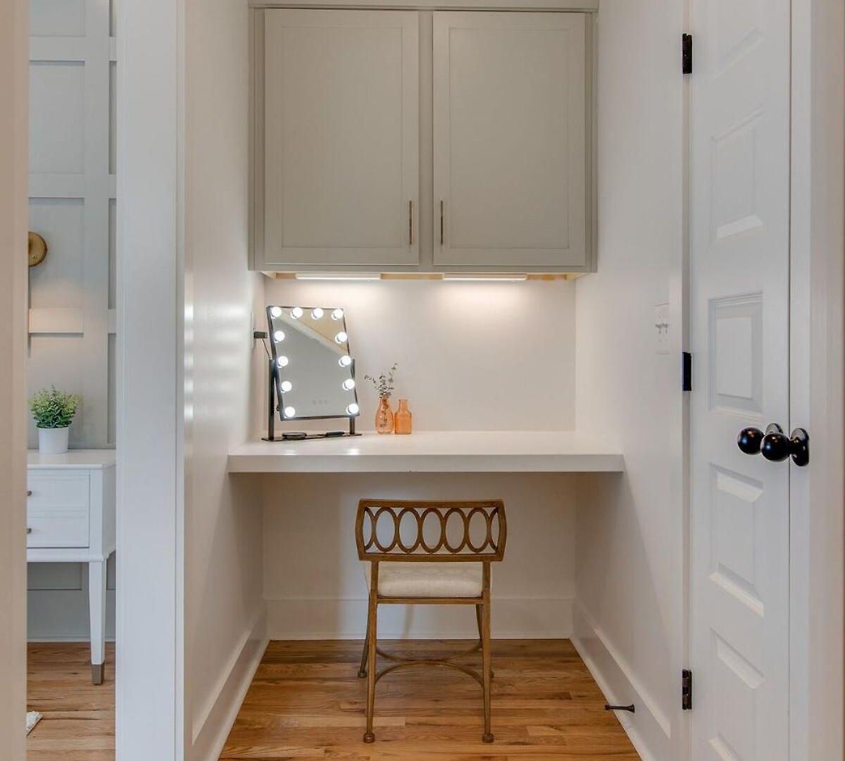 Charming East Duplex For 20
