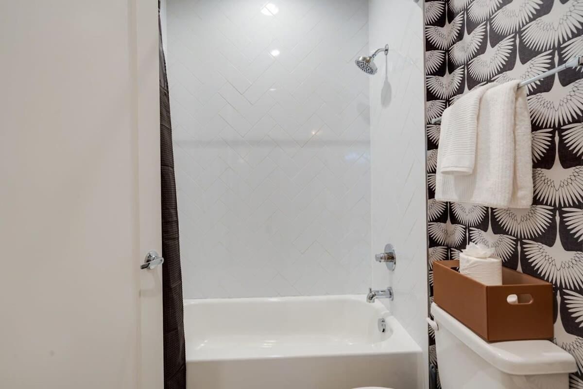 Holiday home Luxury Townhouse With Rooftop Deck Less Than 10 Mins To Downtown *