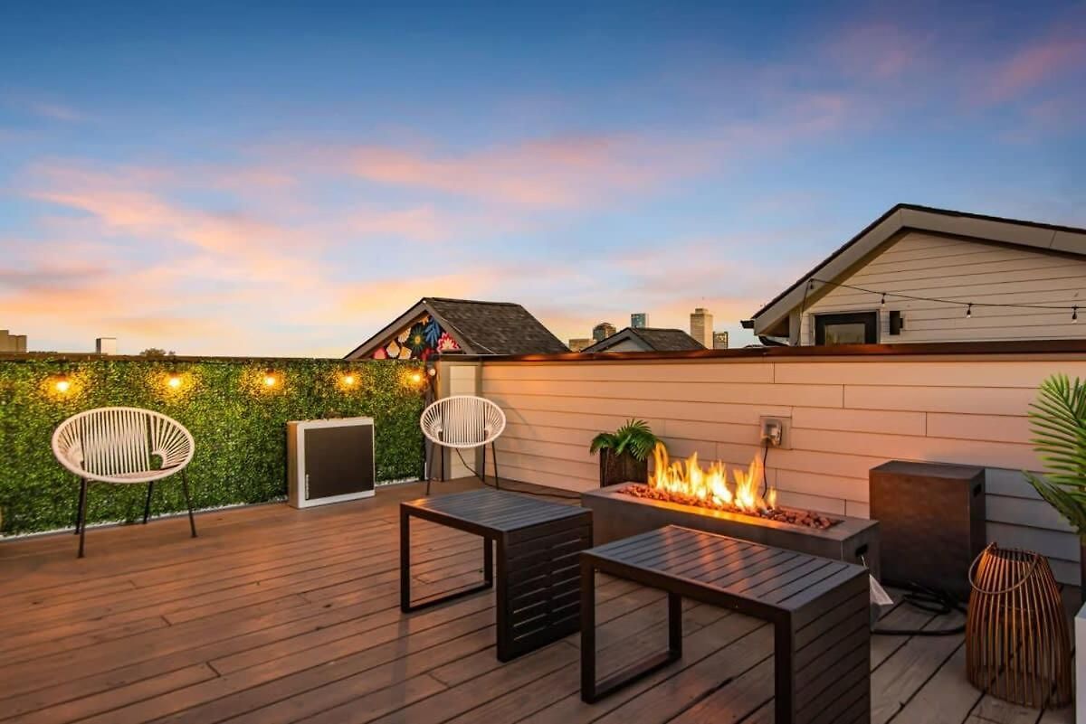 Luxury Townhouse With Rooftop Deck Less Than 10 Mins To Downtown * Nashville