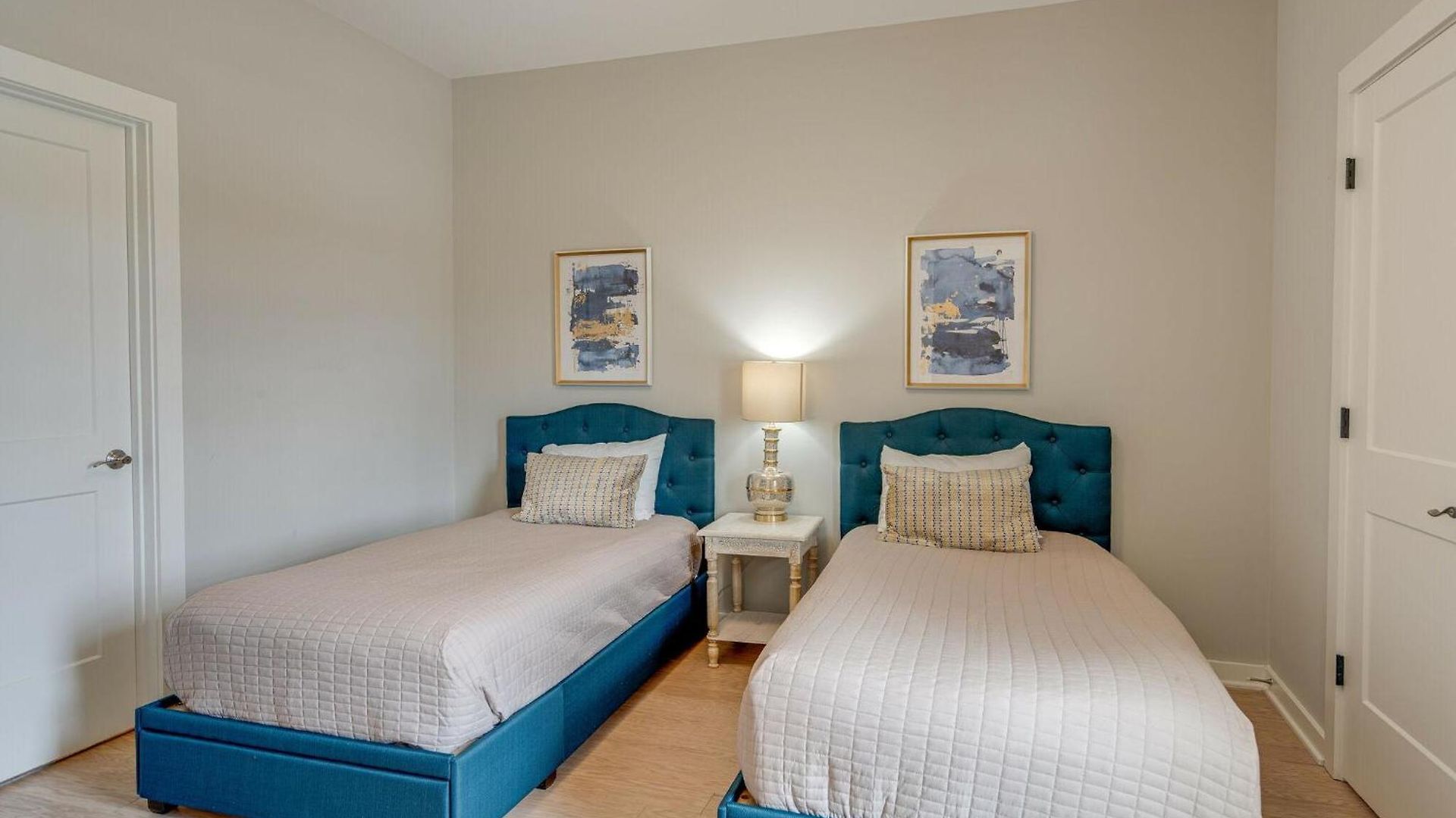 - 1308 Montgomery Ave Unit 2 * Nashville