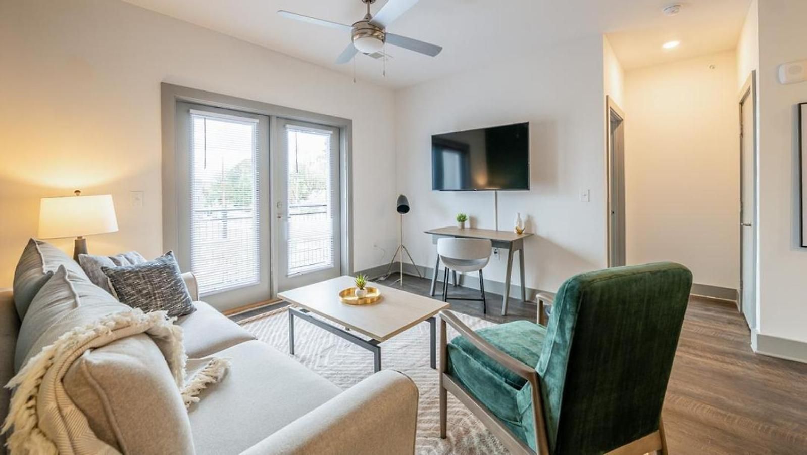 Landing - Modern With Amazing Amenities Apartment Nashville