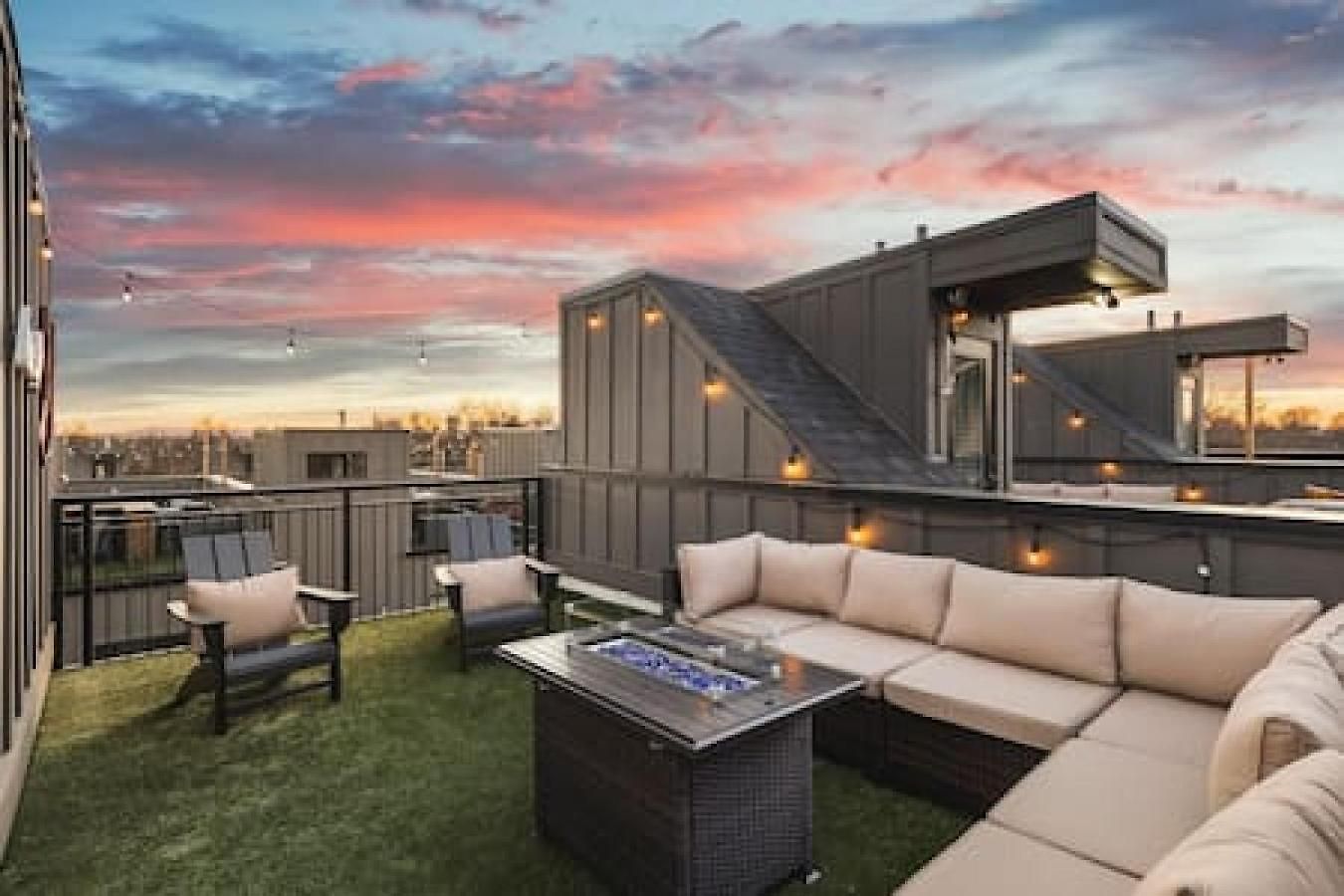 Gorgeous East House With Rooftop Patio, Garage, 9 Beds, 3 Miles To Downtown Nashville