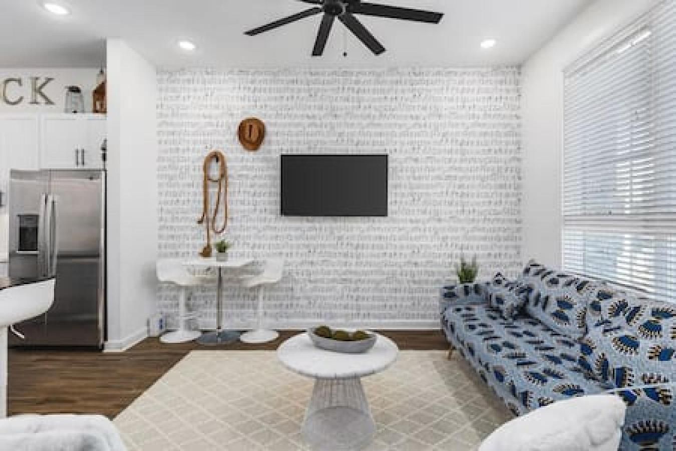 Gorgeous East House With Rooftop Patio, Garage, 9 Beds, 3 Miles To Downtown * Nashville