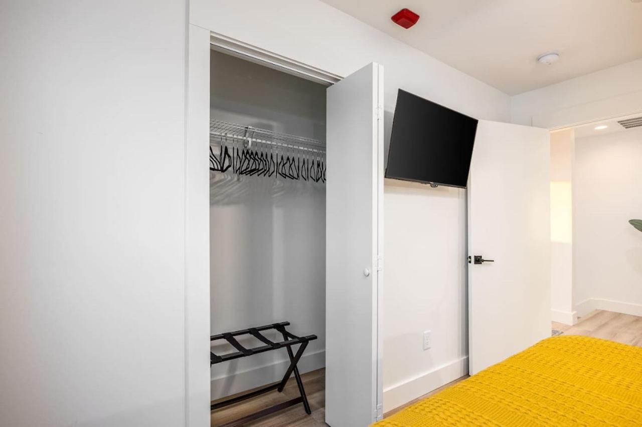 By Vanderbilt And Belmont, 3 Miles To Downtown & Free Parking Nashville