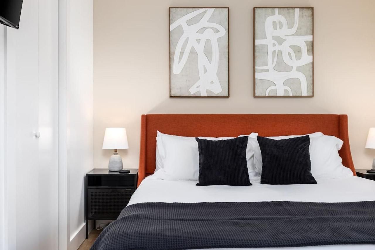 Apartment By Vanderbilt And Belmont, 3 Miles To Downtown & Free Parking *