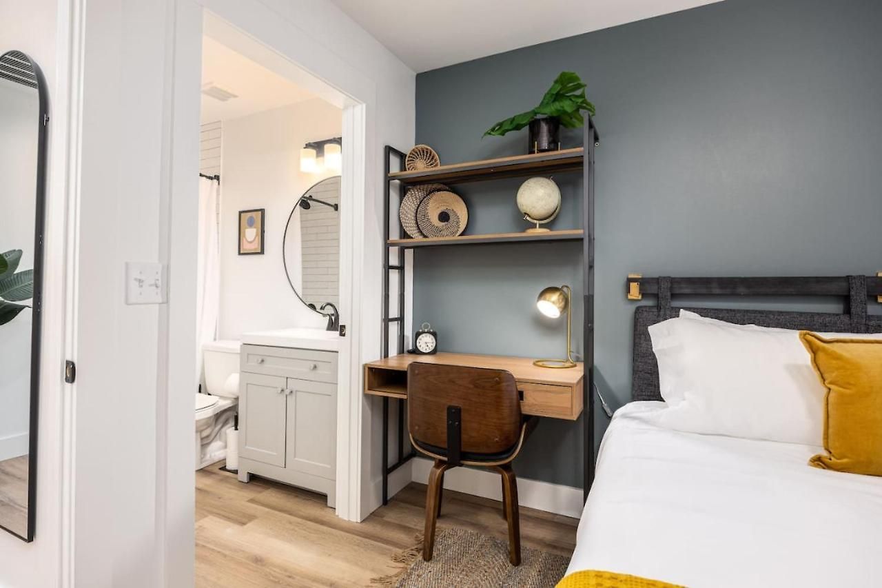 By Vanderbilt And Belmont, 3 Miles To Downtown & Free Parking Apartment Nashville
