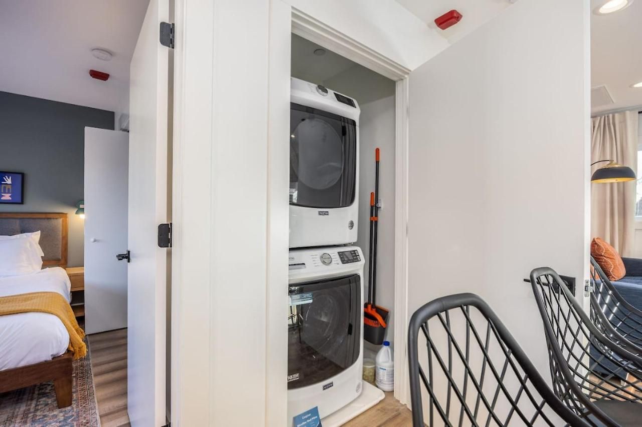 Apartment Walk To Hillsboro Village, Close To Vanderbilt, 3 Miles To Downtown Nashville