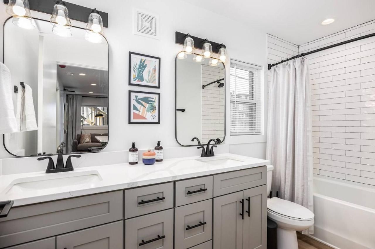 Bright By Vanderbilt And Belmont, 3 Miles To Downtown * Nashville