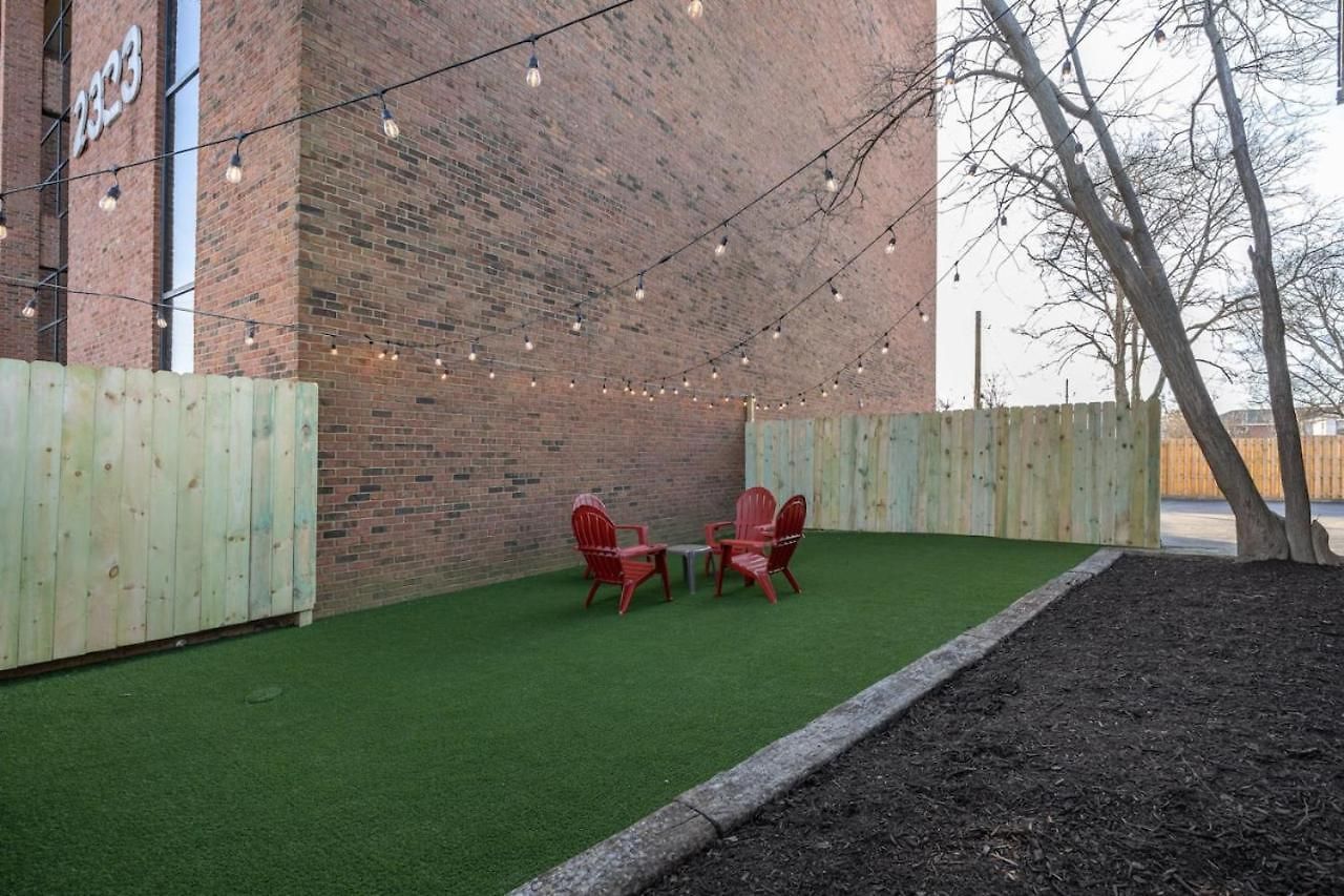 Retreat With Patio & Free Parking, By Vanderbilt