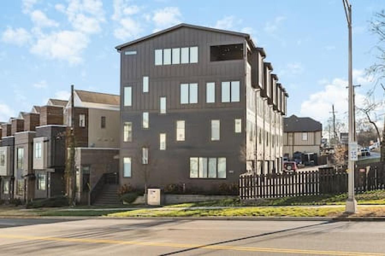 Holiday home Upscale With Patio Walk To 12 South And Belmont *