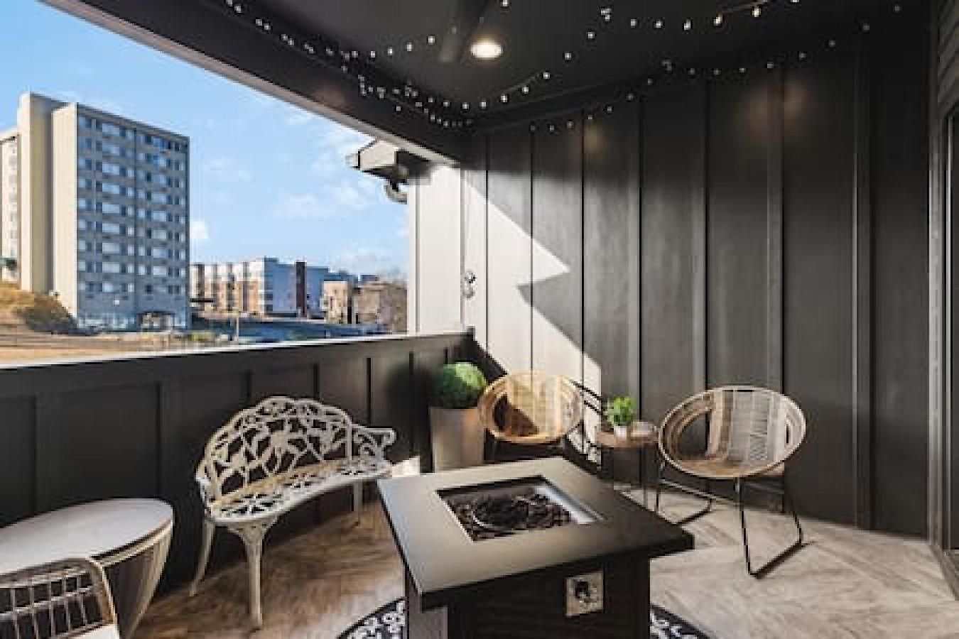 Upscale With Patio Walk To 12 South And Belmont Nashville